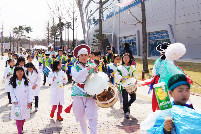 우주 길놀이 퍼레이드 행사 (4.6~4.27) 매주 토요일행사