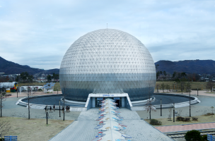 related_photo_0
